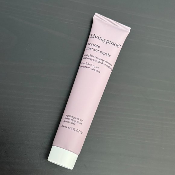 Living Proof Restore Instant Repair repairing lotion - Picture 5 of 11